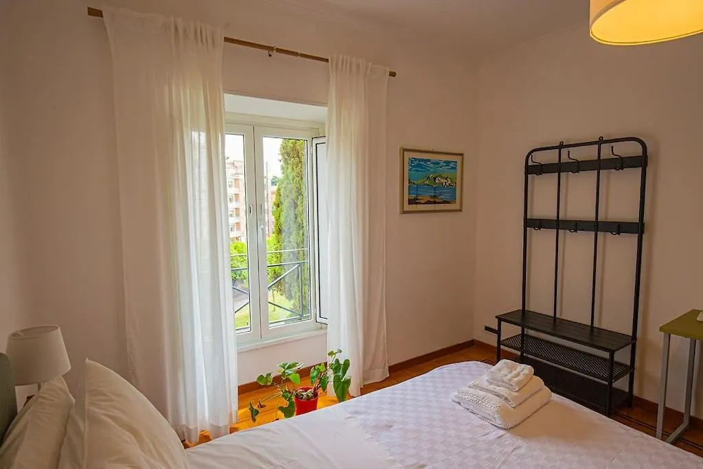 Dimora Al Colosseo, 2 Bedrooms Rome