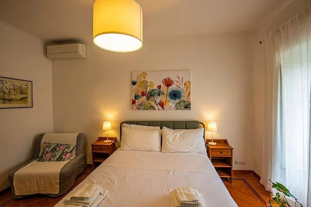 Dimora Al Colosseo, 2 Bedrooms Rome 0*,  Italy