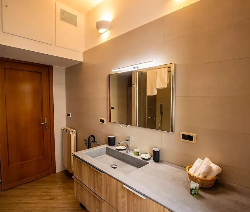 Dimora Al Colosseo, 2 Bedrooms Rome