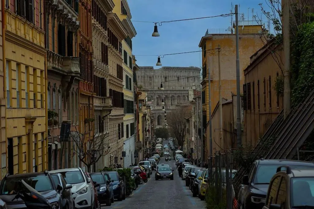 Dimora Al Colosseo, 2 Bedrooms Rome Apartment